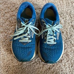 Brooks adrenaline GTS19 road running shoes